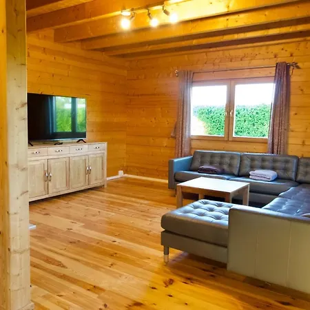 Holzblockhaus Franziska Feriehus