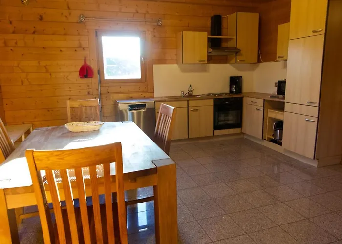 Holzblockhaus Franziska Nyaraló Plattling