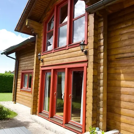 Holzblockhaus Franziska * Plattling